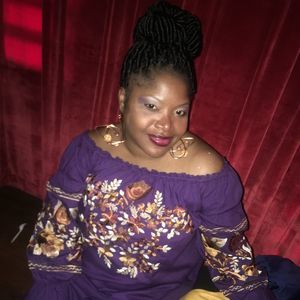 Meet your Posher, Marnie